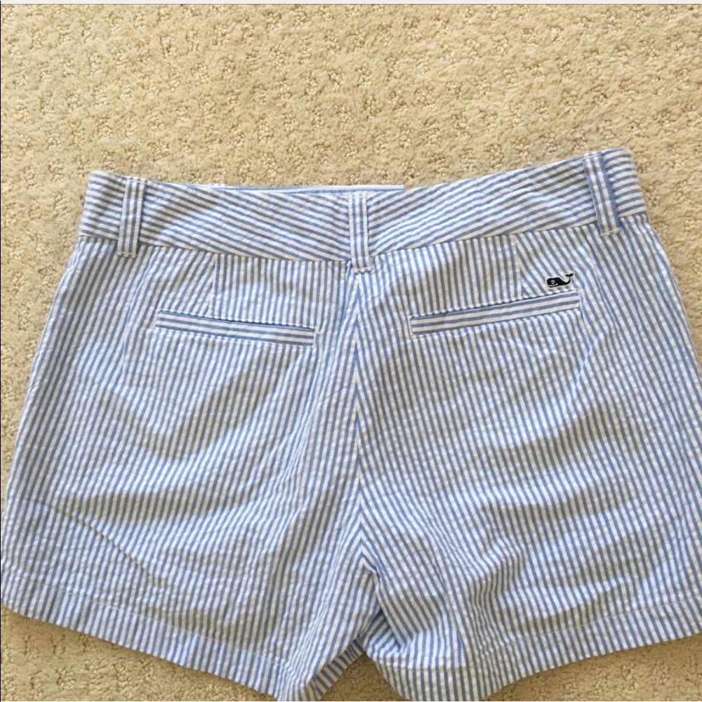 Vineyard Vines women’s seersucker blue shorts